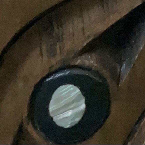 Northwest Coast–Style Carved Wooden Animal Head Painted and Inlaid Details - Picture 14 of 16